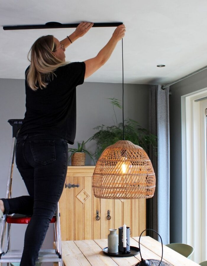 Hanglamp verwisselen door middel van de Lightswing Quick Release